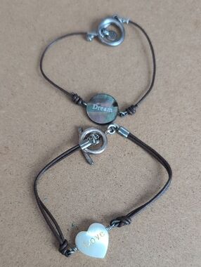 American Eagle Outfitters Love Heart & Dream Disc Bracelet Set